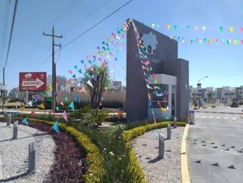 TP: Fotos de: BOSQUE DE LOS SAUCES ARA HUEJOTZINGO DESDE 785,000MX – Casas  Ara Puebla - Puebla – 